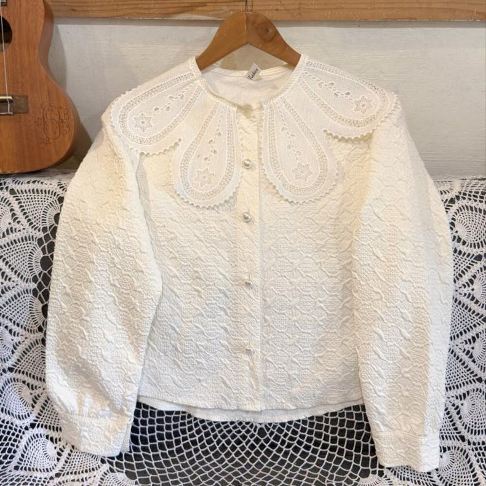 White Eyelet Lace Peter Pan Collar Textured Crop Jacket Cottagecore